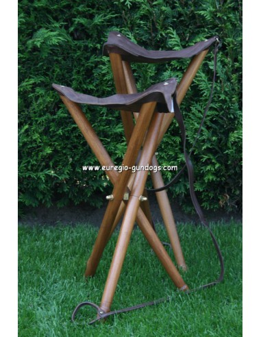 Dreibein Sitzstuhl mit Leder