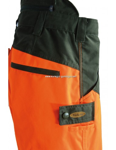 Knife bag with safety valve