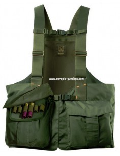 Dummy of jachtvest van Riserva.